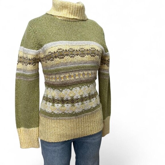 Green And Yellow Vintage Turtleneck - Picture 3 of 8